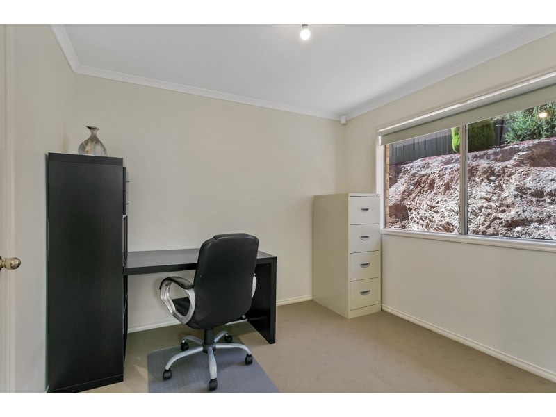 2B Romney Road, Happy Valley SA 5159