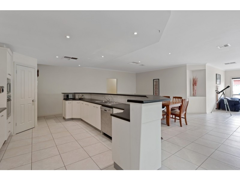 22 Brimpton Ave, Mawson Lakes SA 5095