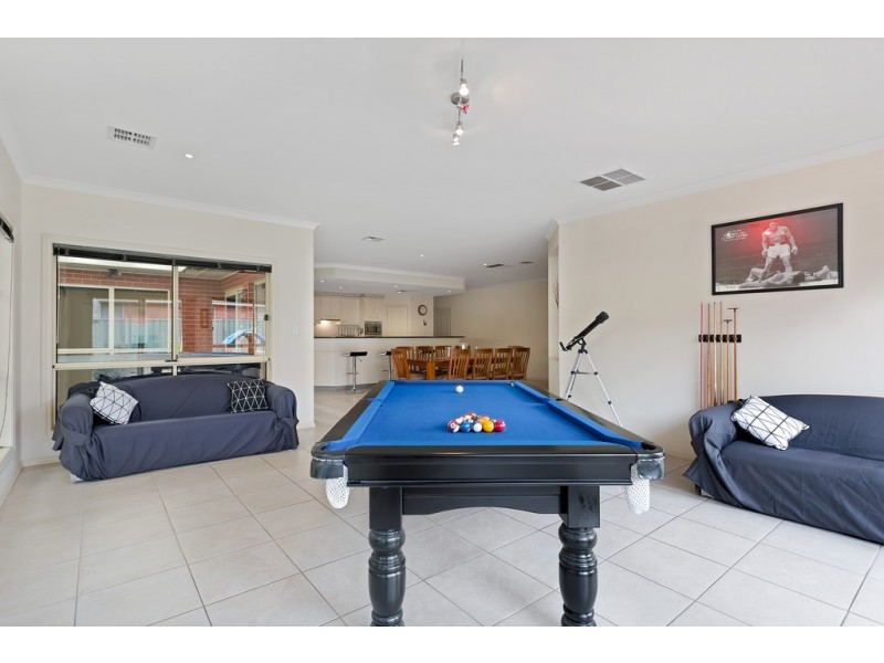 22 Brimpton Ave, Mawson Lakes SA 5095