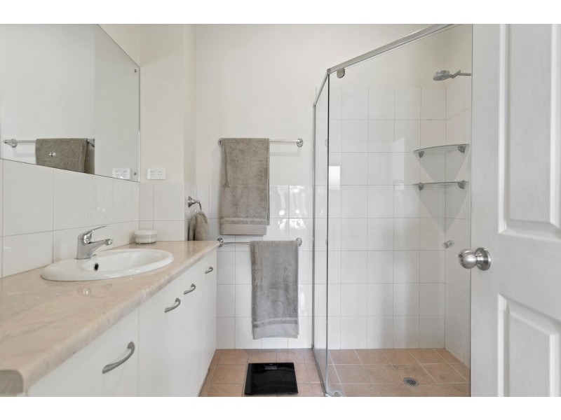 22 Brimpton Ave, Mawson Lakes SA 5095