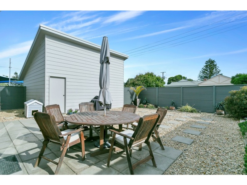 8 Inman Street, Victor Harbor SA 5211