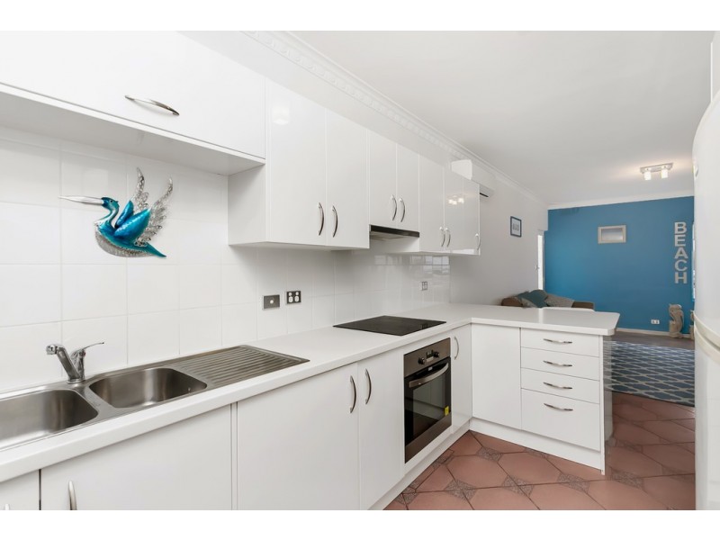 1/20 Seaview Rd, West Beach SA 5024