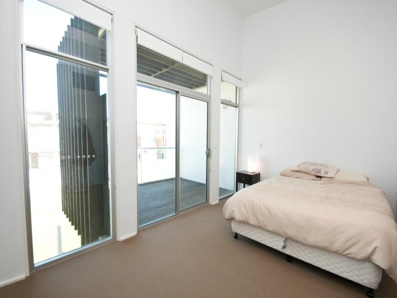 7 Yeltu Court, New Port SA 5015