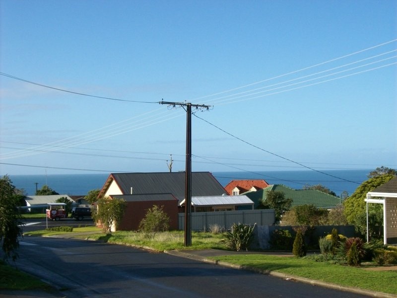 6 Antrim Street, Victor Harbor SA 5211