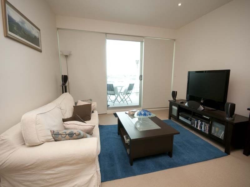 Apt 502/1 Tarni Court, New Port SA 5015