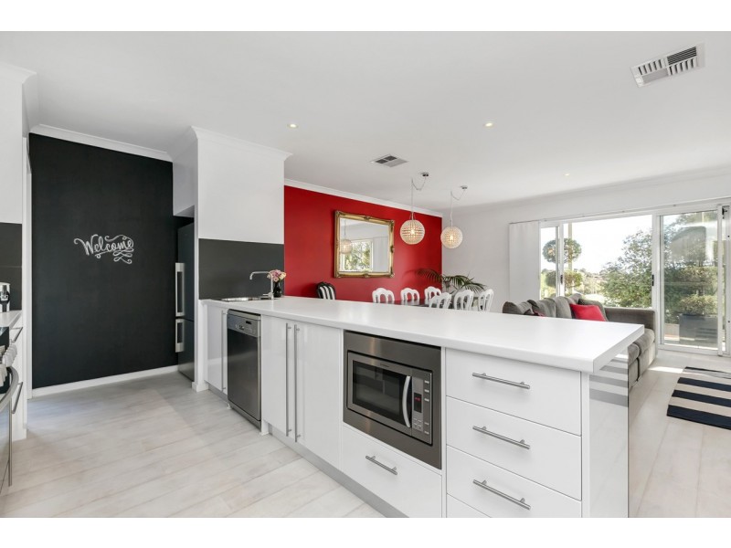 11A Tamarind Walk, Aberfoyle Park SA 5159