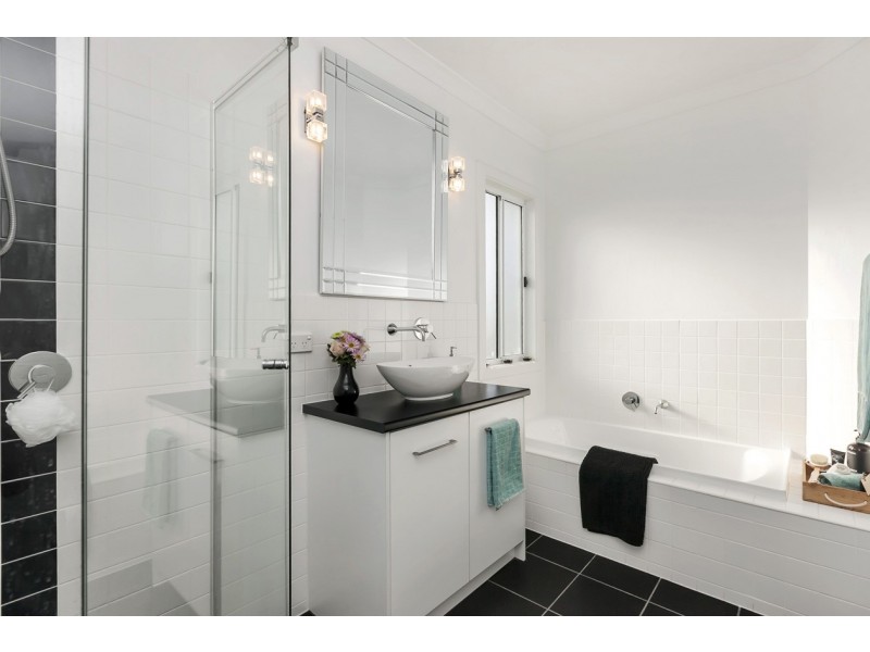 11A Tamarind Walk, Aberfoyle Park SA 5159