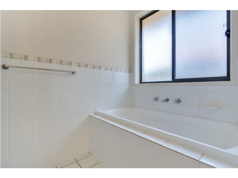 16 Featherstone Street, Smithfield Plains SA 5114