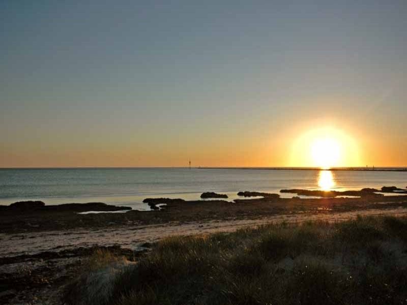 125 Military Road, Tennyson SA 5022