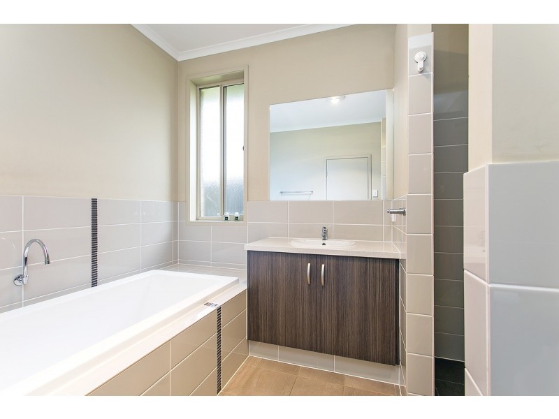 8 Edward John Parade ‘Eyre’, Penfield SA 5121