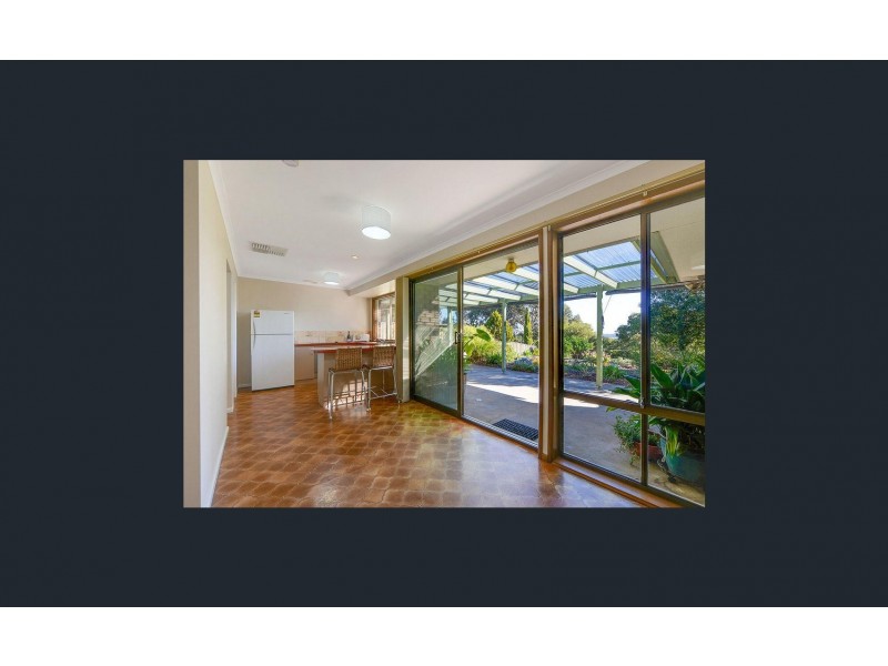 27 Panorama Drive, Aberfoyle Park SA 5159