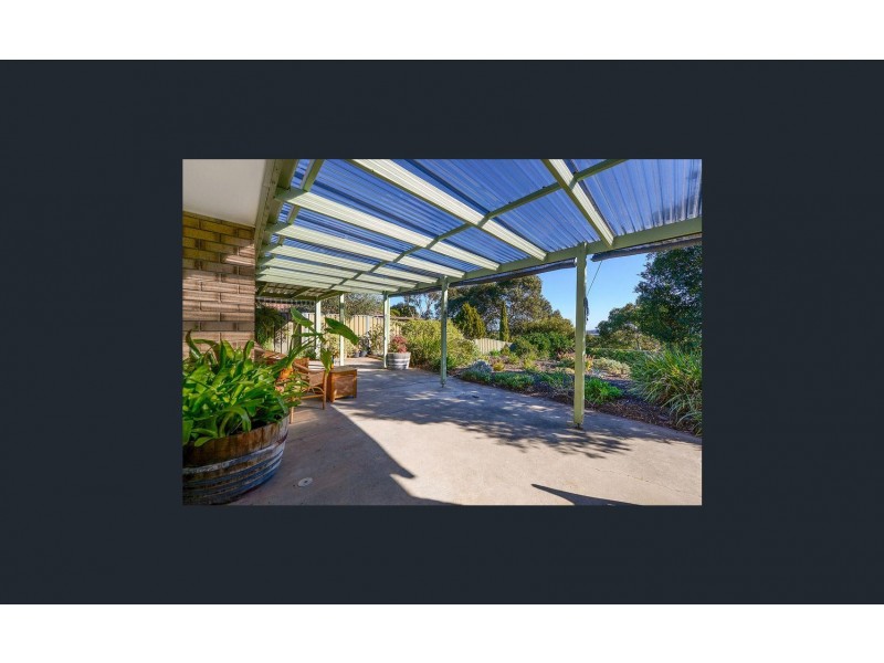 27 Panorama Drive, Aberfoyle Park SA 5159