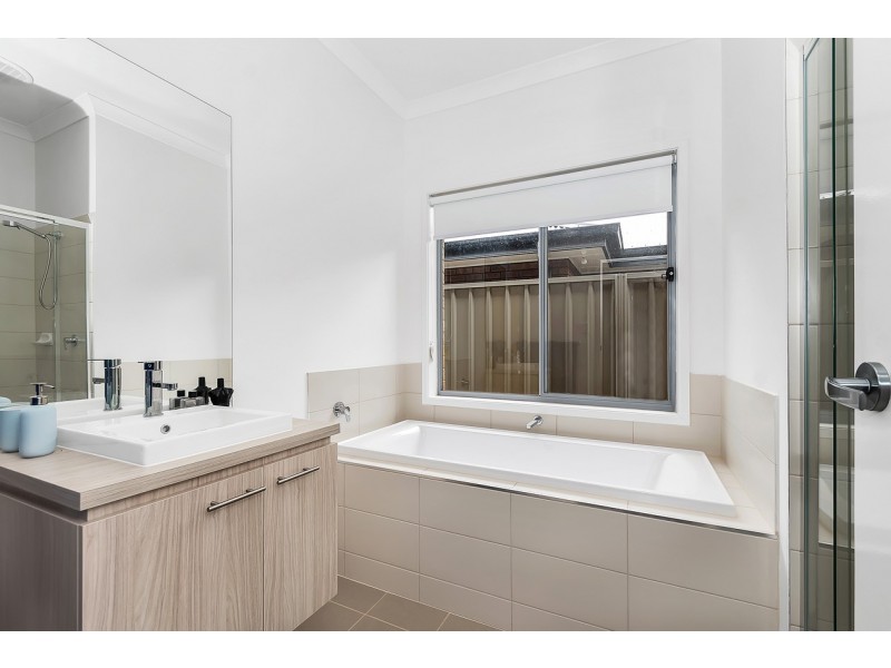 14 Stanrose Way, Evanston South SA 5116