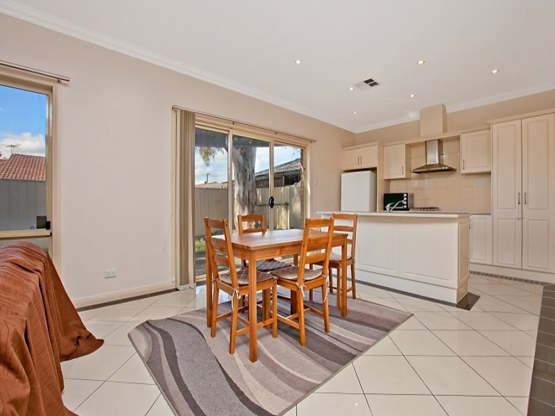 2/4 Panmure Place, Woodville North SA 5012