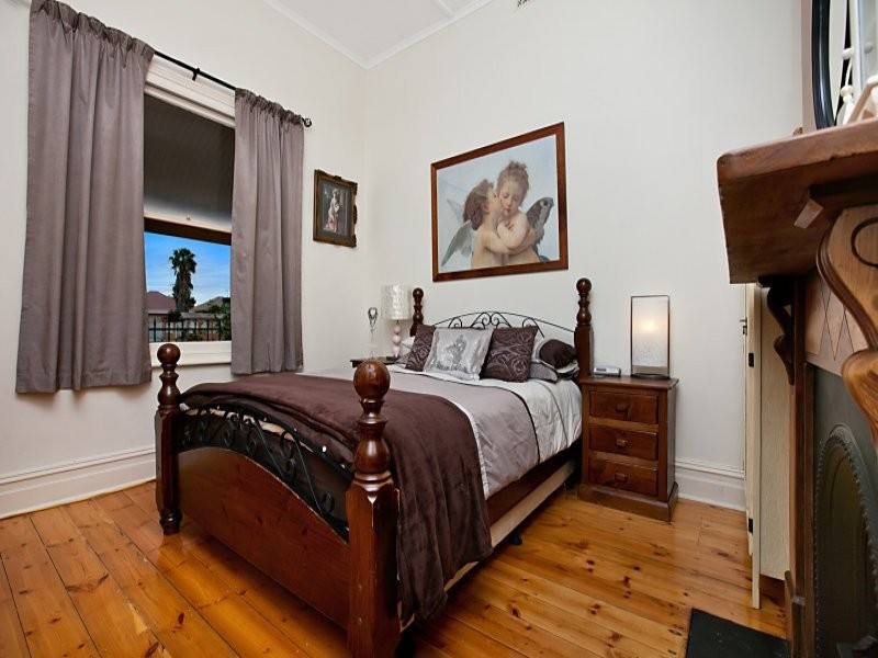 20 Hilton Street., Birkenhead SA 5015