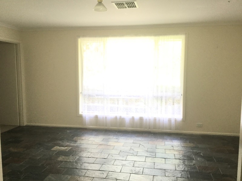 138 Perry Barr Rd, Hallett Cove SA 5158
