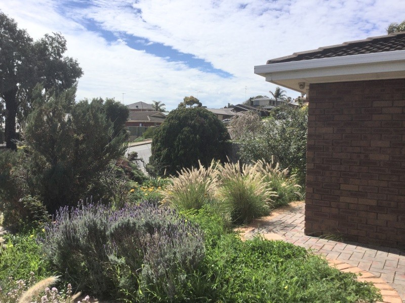 138 Perry Barr Rd, Hallett Cove SA 5158