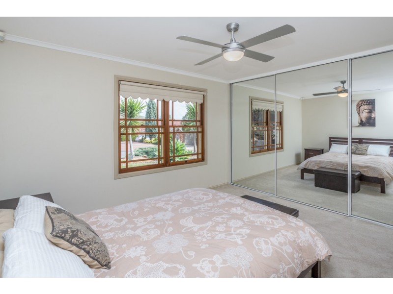 2 Cobbler Drive, Greenwith SA 5125