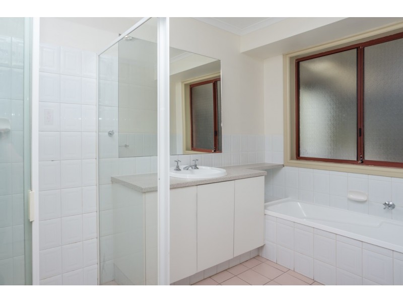 2 Cobbler Drive, Greenwith SA 5125