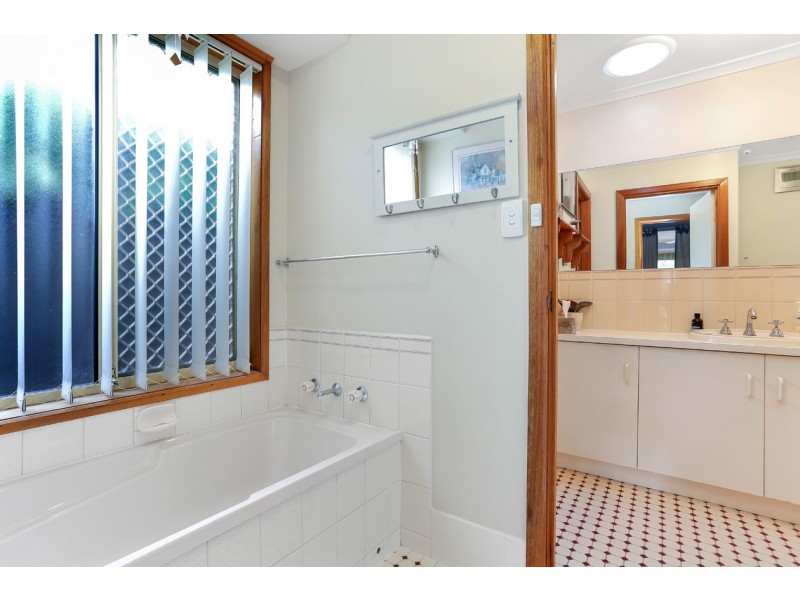 11 Parkview Drive, Blakeview SA 5114