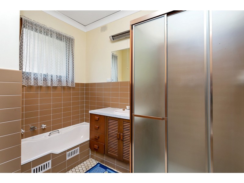 141 Trimmer Parade, Seaton SA 5023