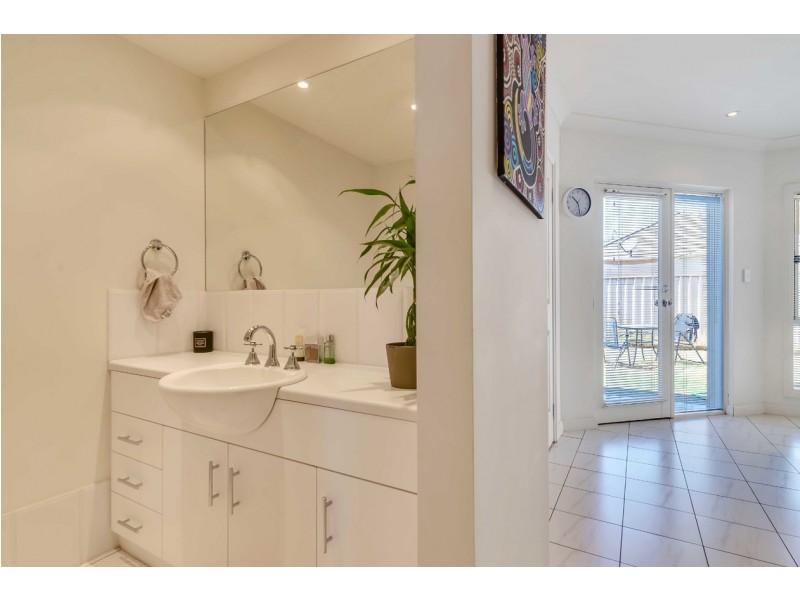 4, 190 Trimmer Parade, Seaton SA 5023