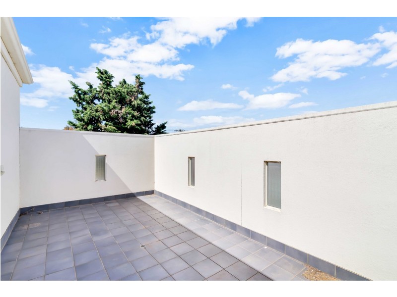 4, 190 Trimmer Parade, Seaton SA 5023