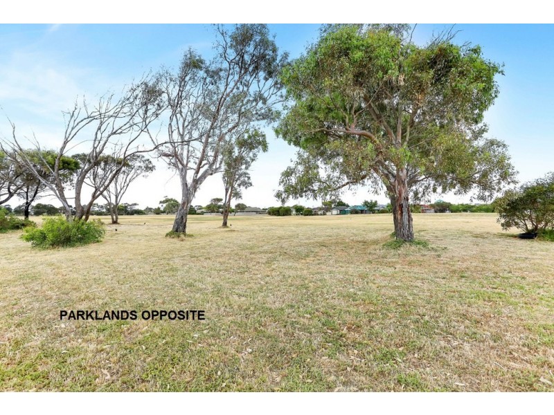 29 Schooner Road, Seaford SA 5169