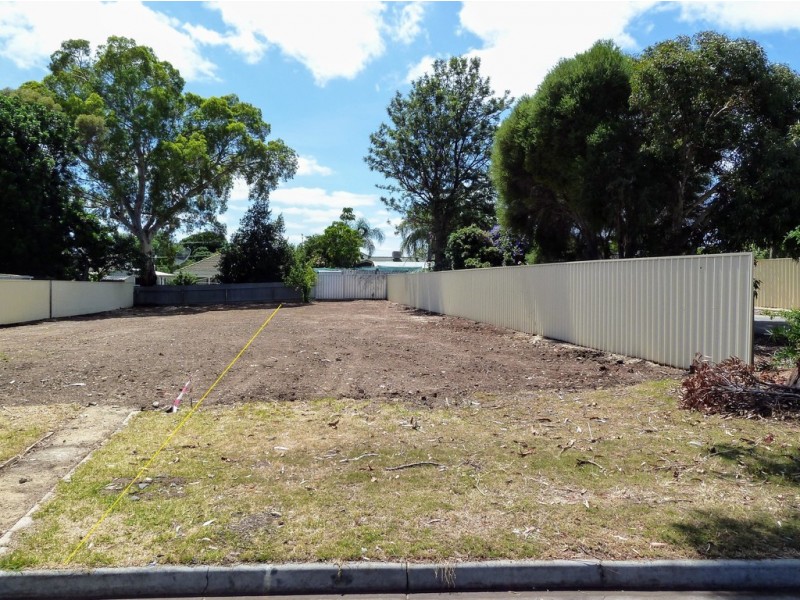 8 Spenfeld Court, Valley View SA 5093