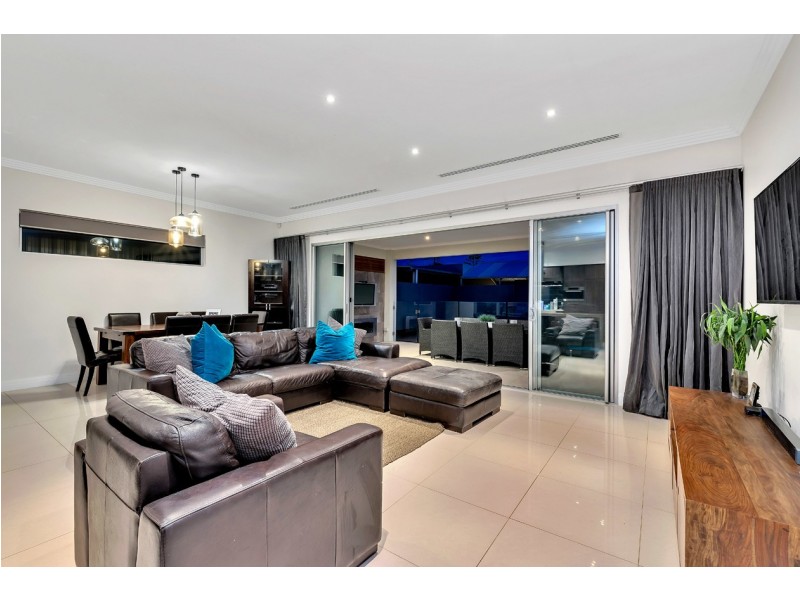 8 Keating Court, West Lakes Shore SA 5020