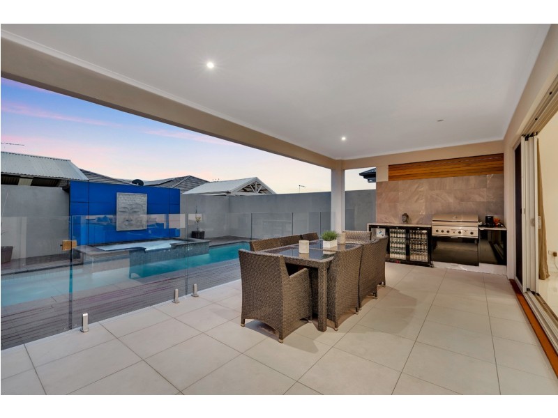 8 Keating Court, West Lakes Shore SA 5020