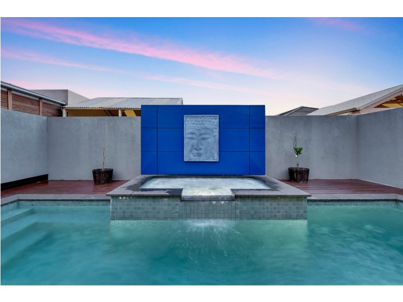 8 Keating Court, West Lakes Shore SA 5020