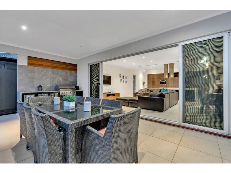 8 Keating Court, West Lakes Shore SA 5020