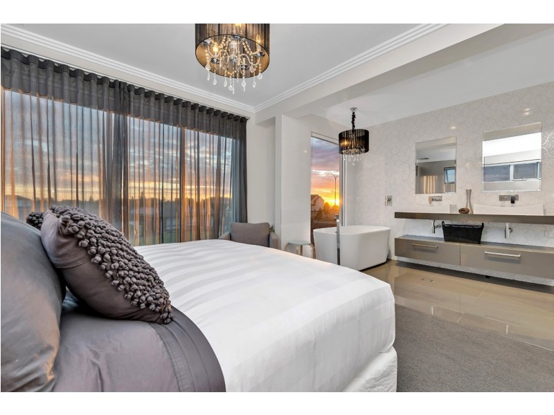 8 Keating Court, West Lakes Shore SA 5020