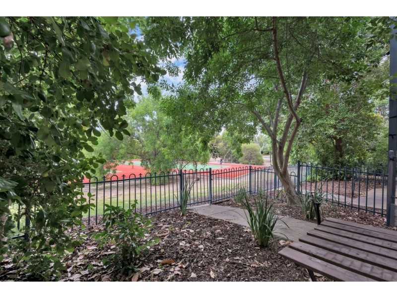4/36-38 Debenham Crt, Greenwith SA 5125