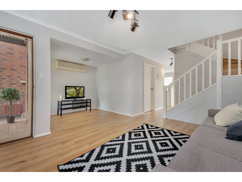 4/36-38 Debenham Crt, Greenwith SA 5125