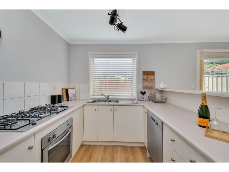 4/36-38 Debenham Crt, Greenwith SA 5125