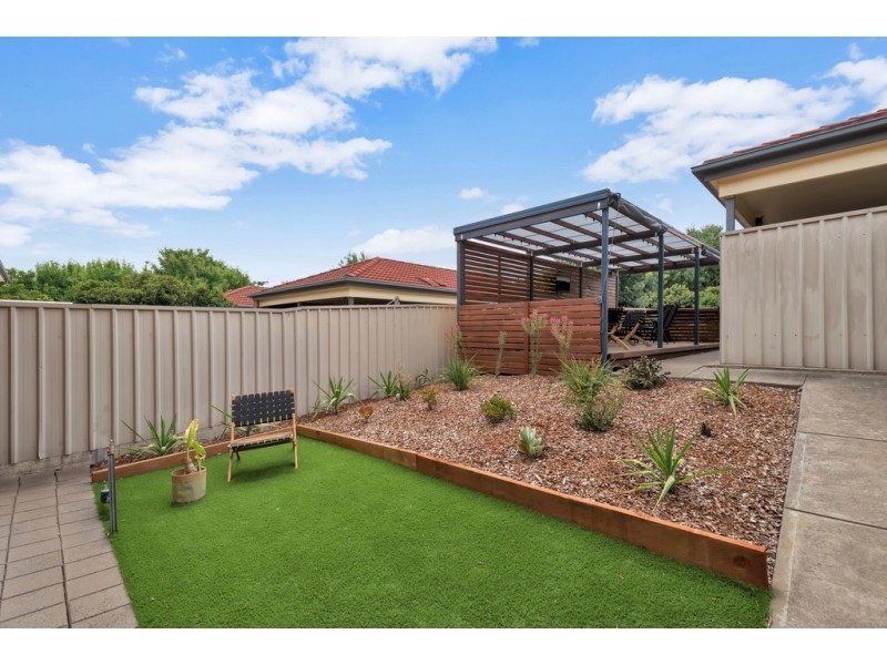 4/36-38 Debenham Crt, Greenwith SA 5125