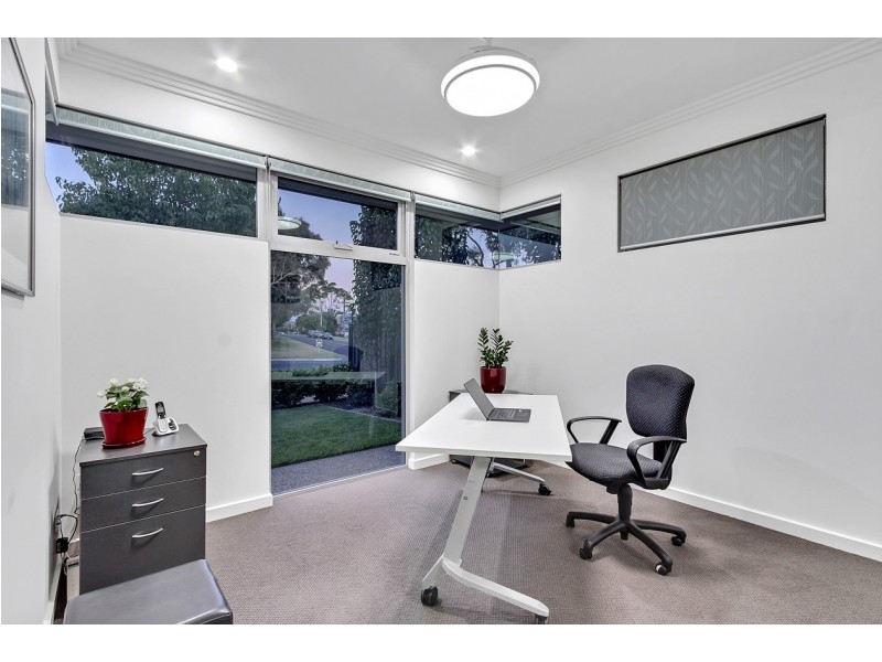 17 HMAS Australia Road, Henley Beach South SA 5022