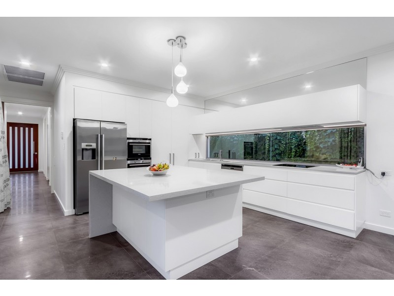 17 HMAS Australia Road, Henley Beach South SA 5022