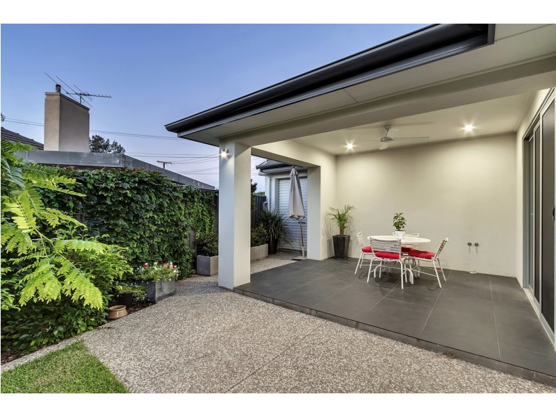 17 HMAS Australia Road, Henley Beach South SA 5022