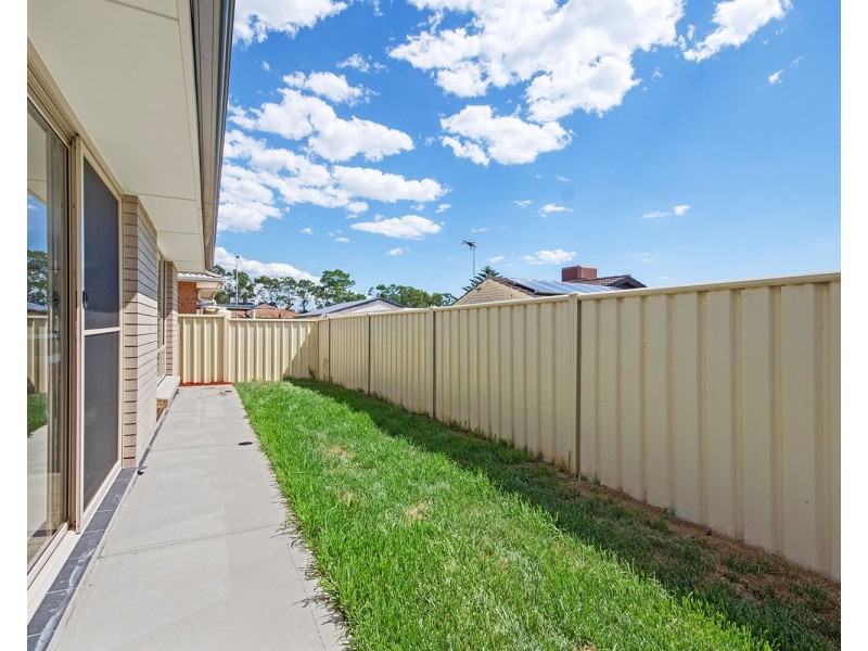 26 Selina St, Morphett Vale SA 5162