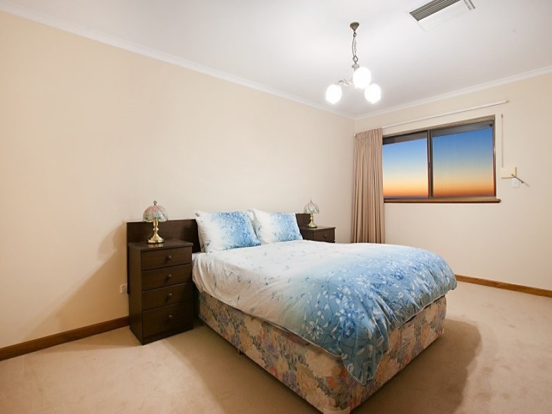 13 Shore Court, West Lakes Shore SA 5020