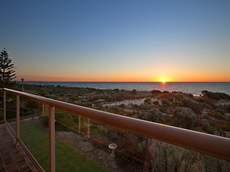 13 Shore Court, West Lakes Shore SA 5020