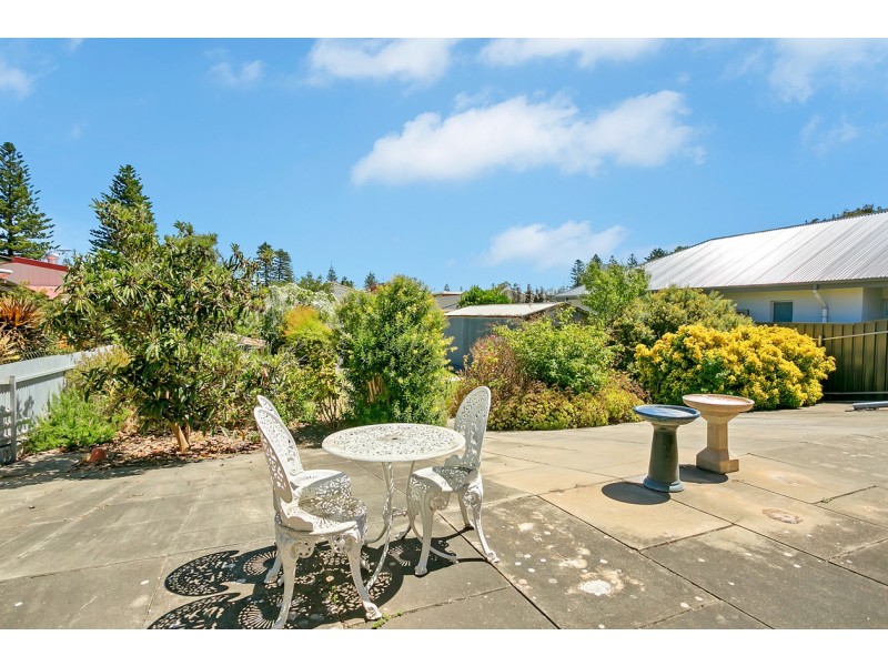 31 Swan Street, Grange SA 5022