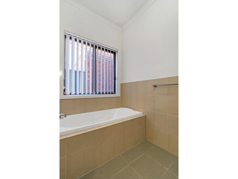 5 Cygnet Street, Mawson Lakes SA 5095