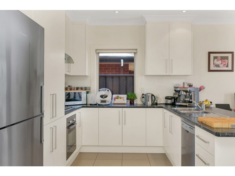 5 Winser Avenue, Seaton SA 5023
