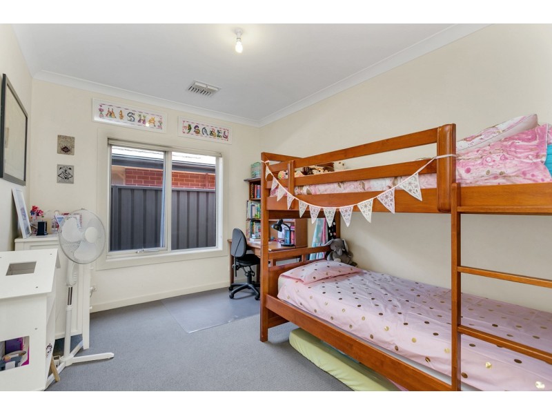 5 Winser Avenue, Seaton SA 5023