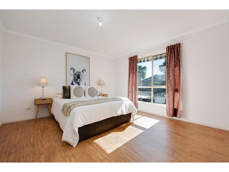34 Kent Avenue, Clearview SA 5085