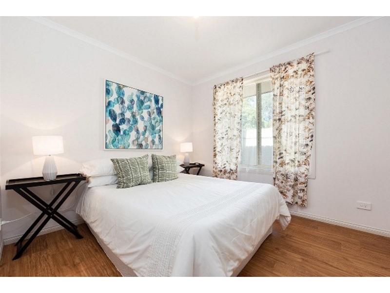 34 Kent Avenue, Clearview SA 5085